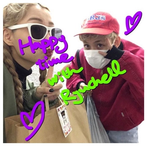 2ショットで楽しげな2人／ぺこ公式ブログ（Ameba）より