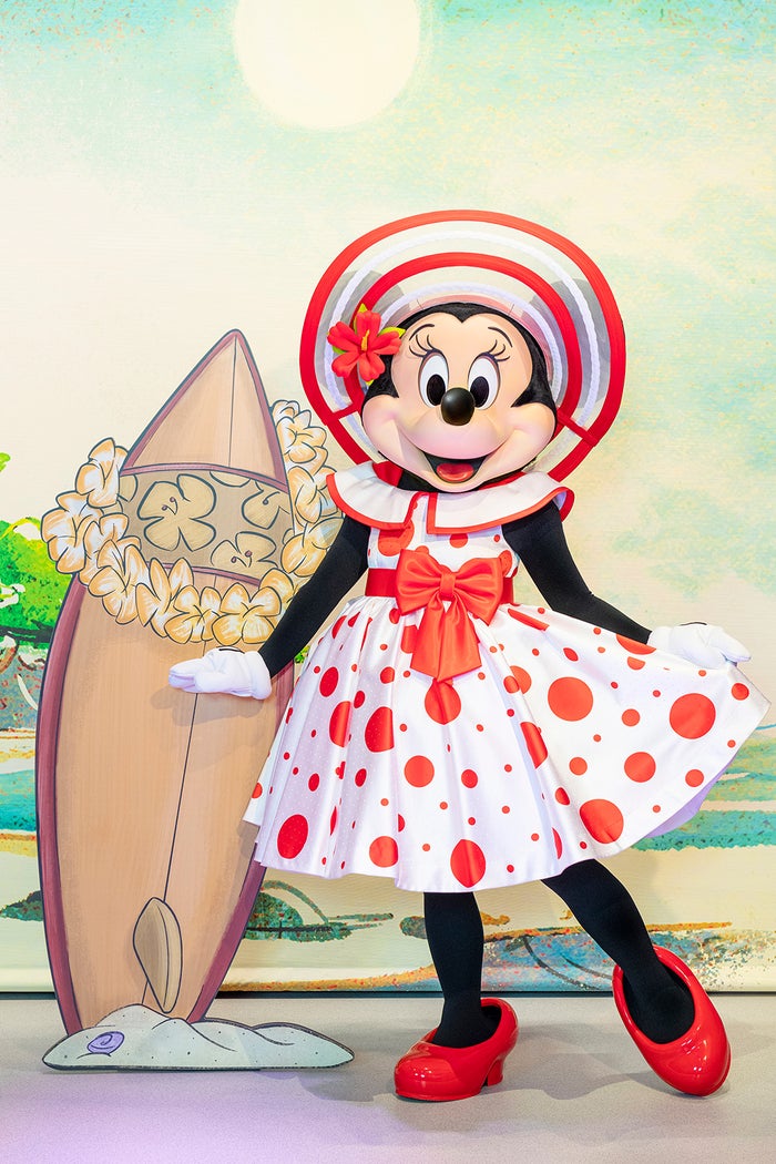 Tdl ミニー 夏限定 ファッション初披露 蜷川実花作品モチーフの新グッズも ミニーのスタイルスタジオ モデルプレス