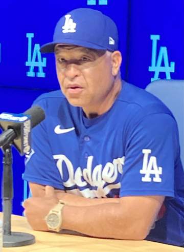 ロバーツ監督「本人からショートメールが届いた」フリーマン強行スタメンの経緯説明「いろんな最悪のケースが頭をよぎったが」