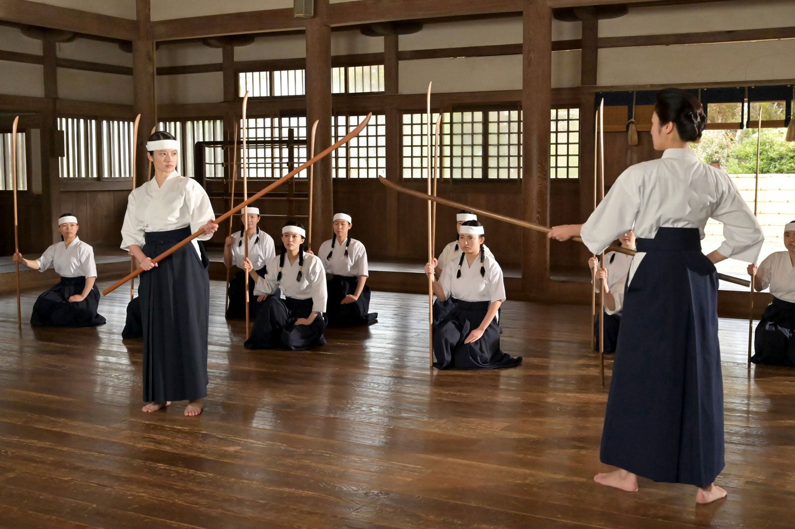 今田美桜、瀧内公美「あんぱん」第23話（C）NHK