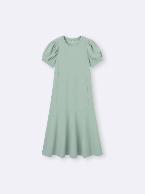 GU ボリュームスリーブワンピース GUのボリュームスリーブワンピース
