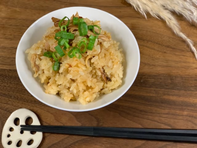 業務スーパー　チキンの照りっと煮　炊き込みアレンジ
