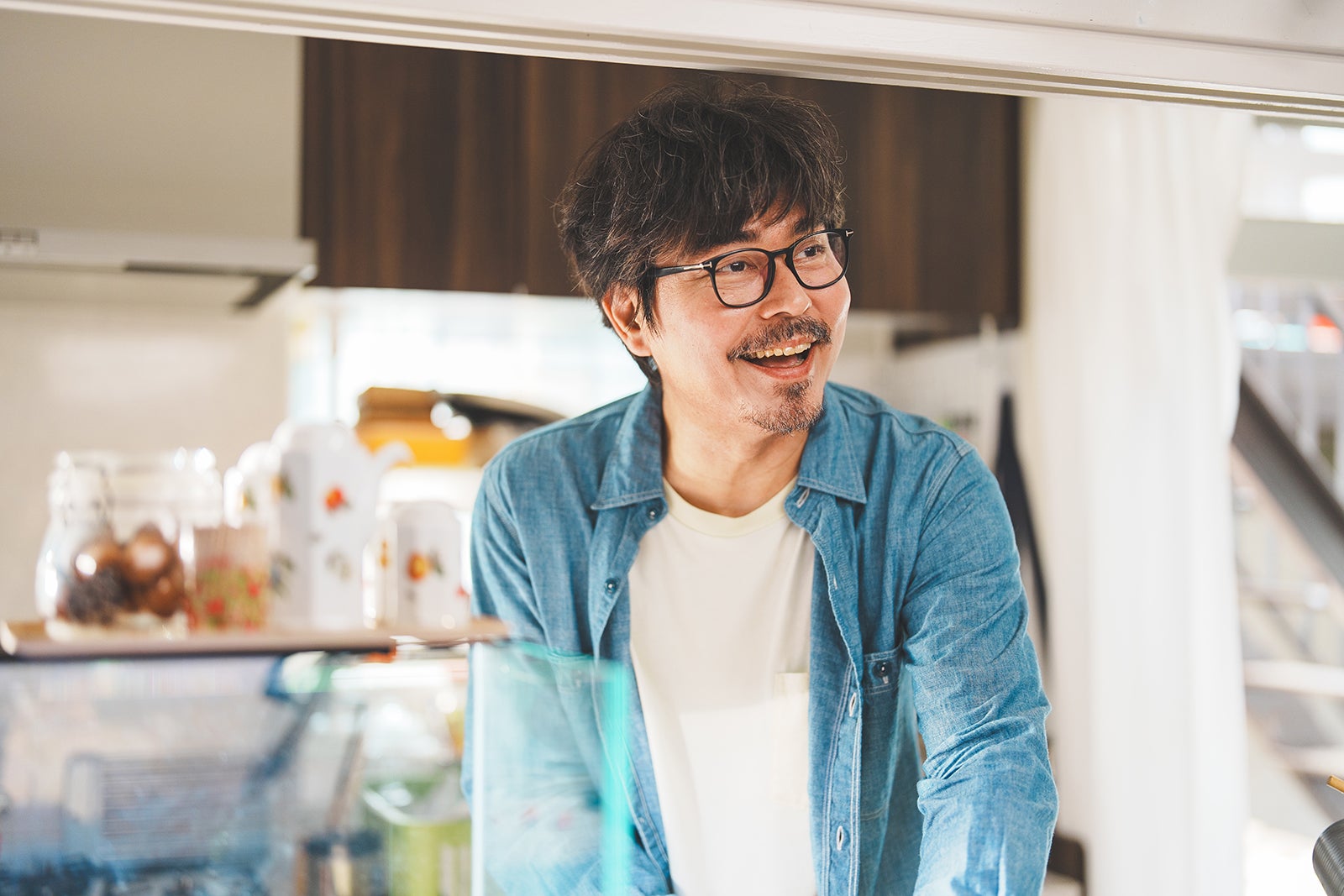 小澤征悦「こんばんは、朝山家です。」第1話（C）ABCテレビ