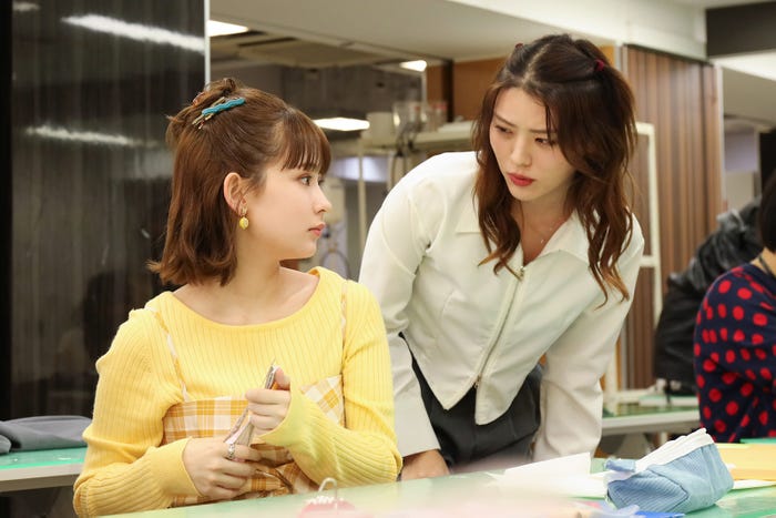 畑芽育、井手上漠「若草物語―恋する姉妹と恋せぬ私―」第6話(C)日本テレビ