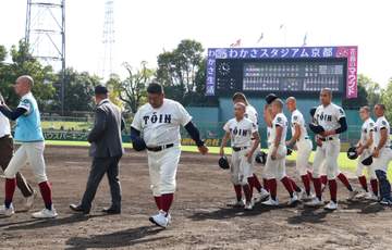 大阪桐蔭・西谷監督「川本も打たれる時は当然ある。みんなでカバーして勝ち切らないと」 先発左腕が六回途中7失点、14四死球の乱調「うまく攻略された」