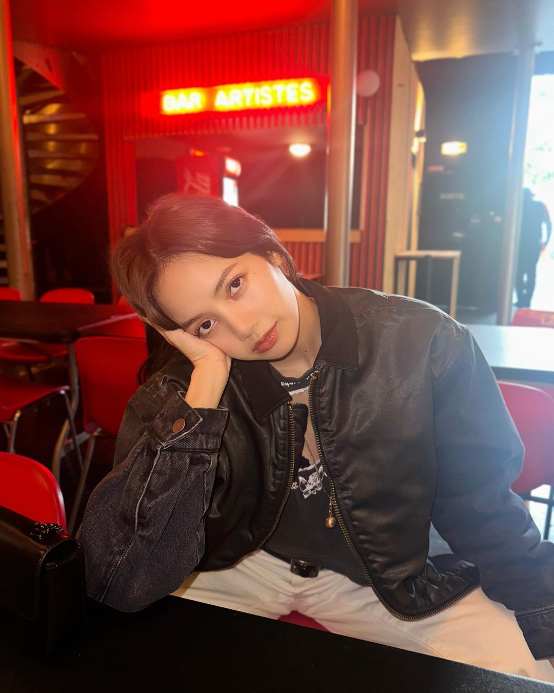 リサ公式Instagramより