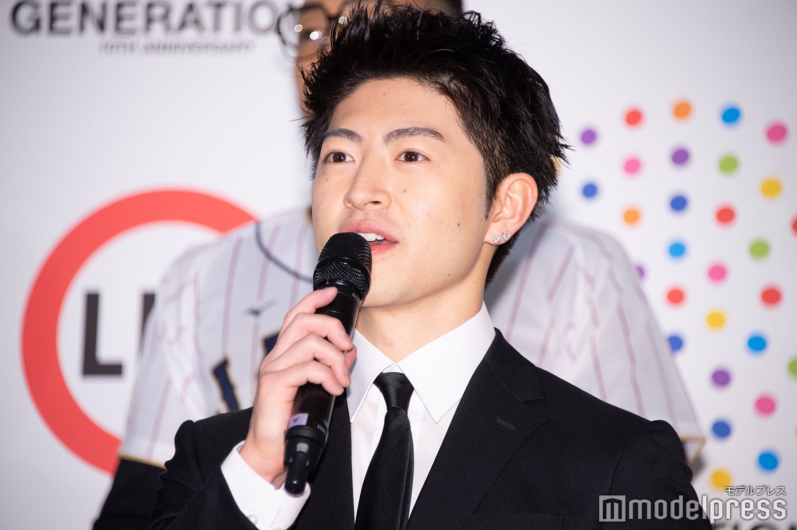 佐野玲於（C）モデルプレス