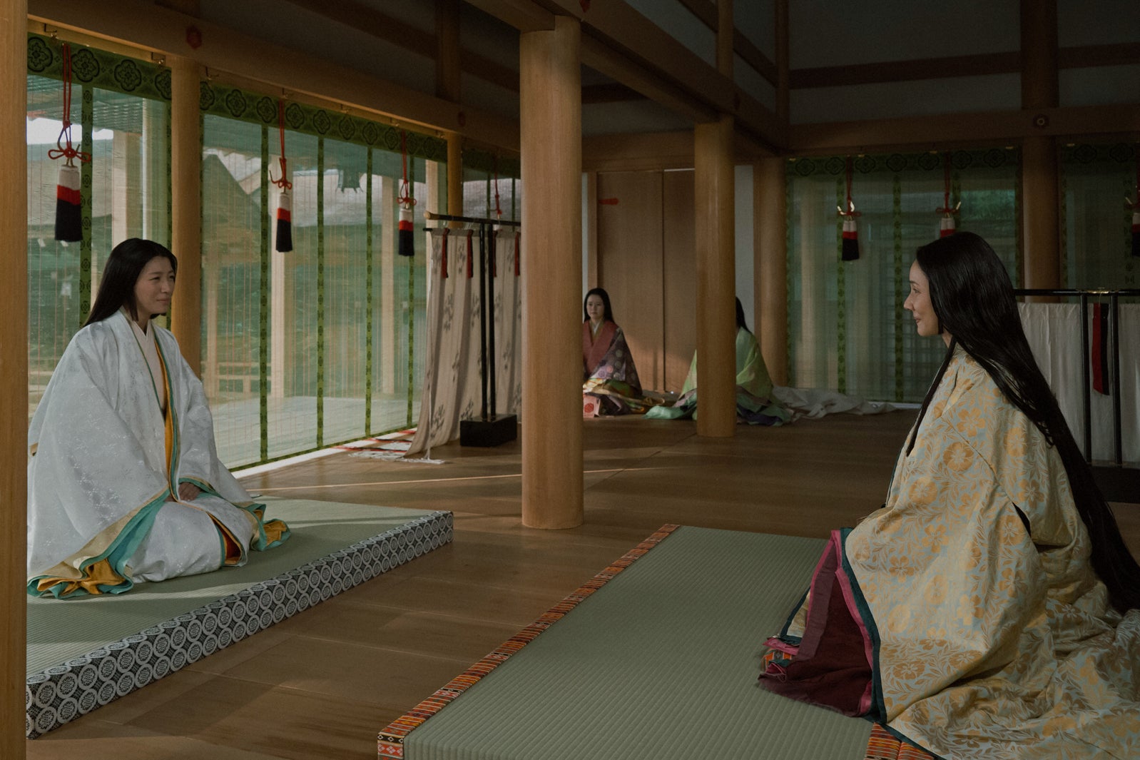 瀧内公美、吉田羊「光る君へ」第12話より（C）NHK