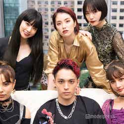 モデルプレスのインタビューに応じた（上段左から時計回りに）Hina、Lil’ Fang、Mikako、Taki、Novel Core、Akina （C）モデルプレス