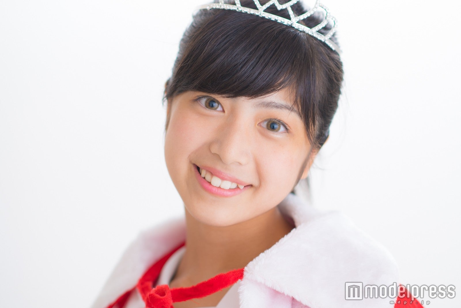 グランプリに輝いた吉田莉桜（りおちょん）さん／「高一ミスコン」（C）モデルプレス