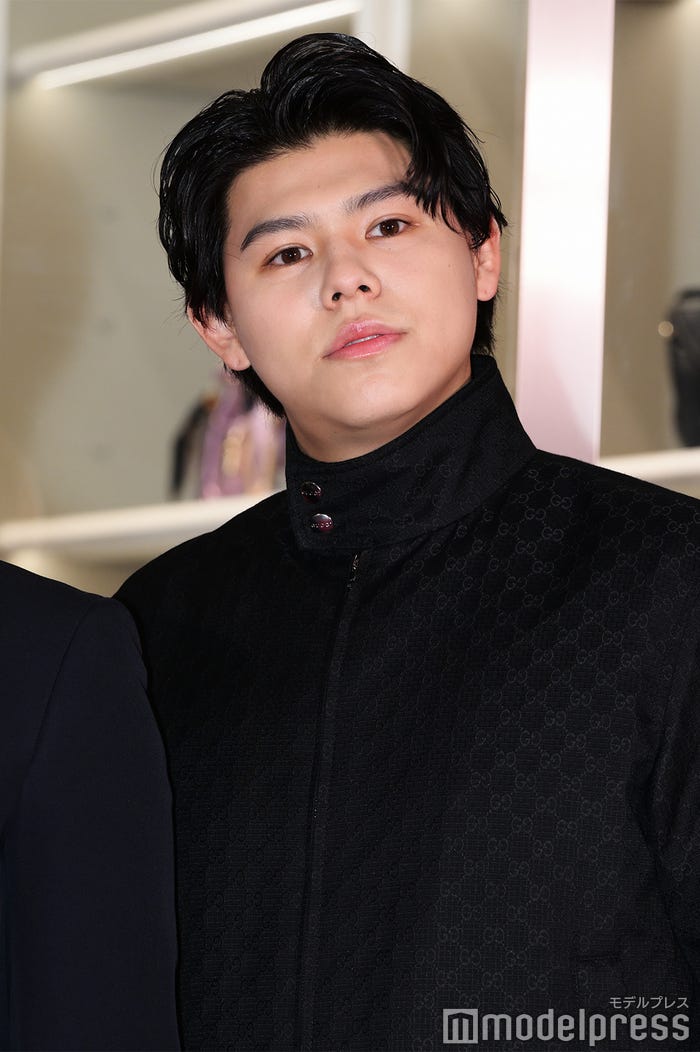 LEO(C)モデルプレス