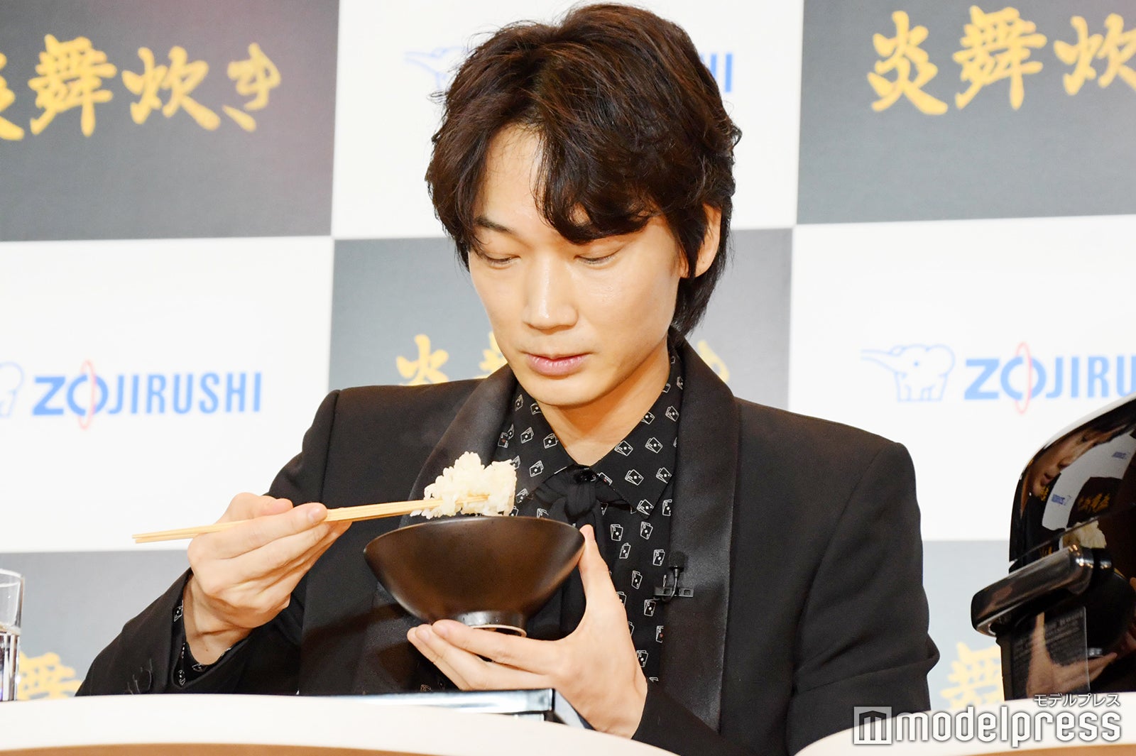 綾野剛（C）モデルプレス