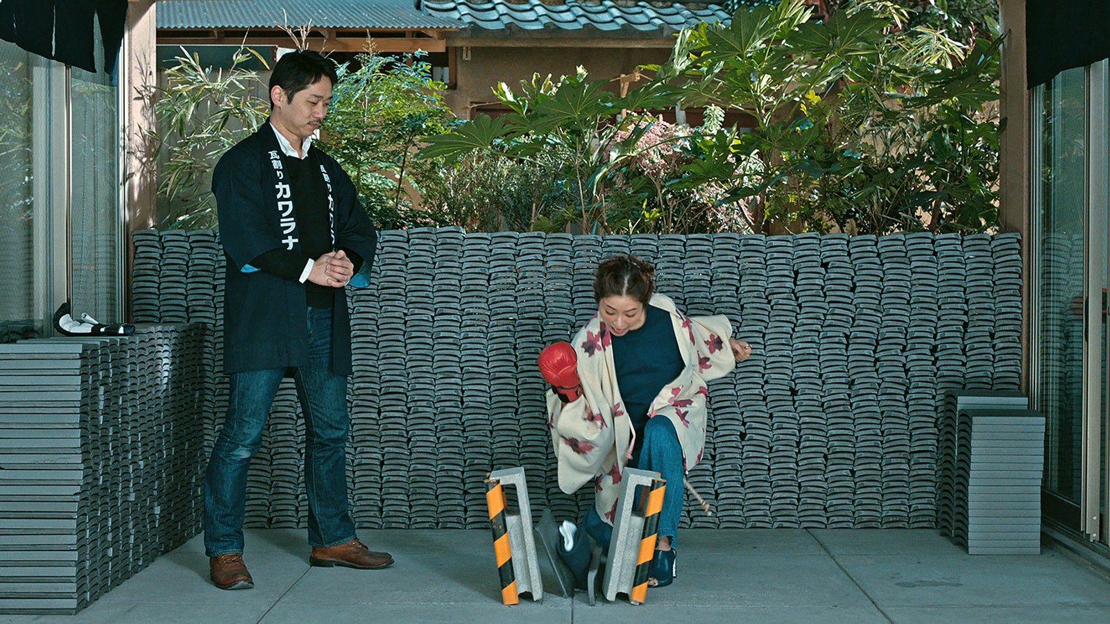 石原さとみ／新CM「浅草_遊びが生まれ続ける」篇より（提供写真）