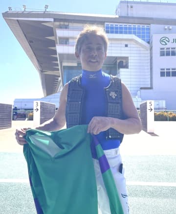 10日に他界した嶋田賢オーナーの所有馬がV 16年皐月賞馬ディーマジェスティなどを所有 岩田康「期待通りの能力を出して差し切ってくれた」 