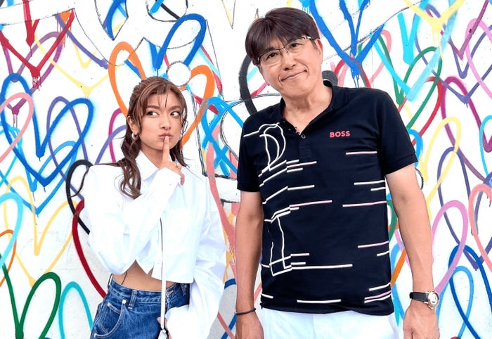ローラ、石橋貴明(C)AbemaTV, Inc.