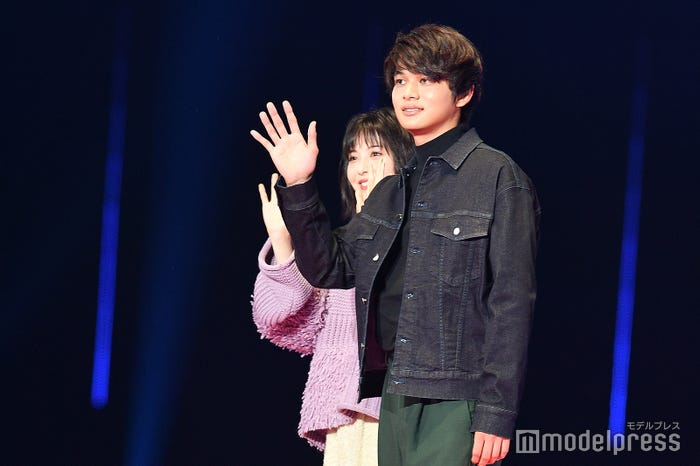 浜辺美波&北村匠海 (C)モデルプレス