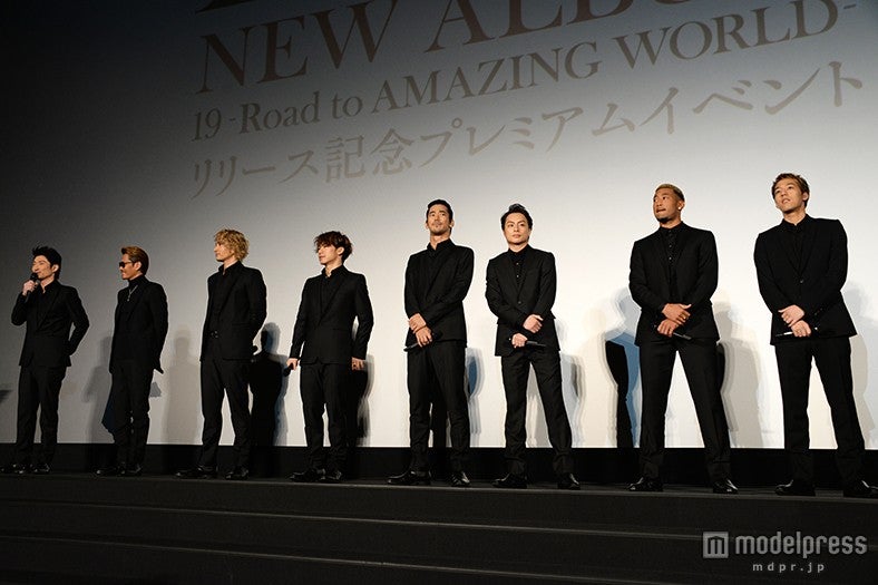 （左より）MAKIDAI、ATSUSHI、橘ケンチ、NAOTO、小林直己、白濱亜嵐、関口メンディー、世界