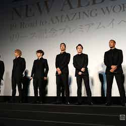 （左より）MAKIDAI、ATSUSHI、橘ケンチ、NAOTO、小林直己、白濱亜嵐、関口メンディー、世界