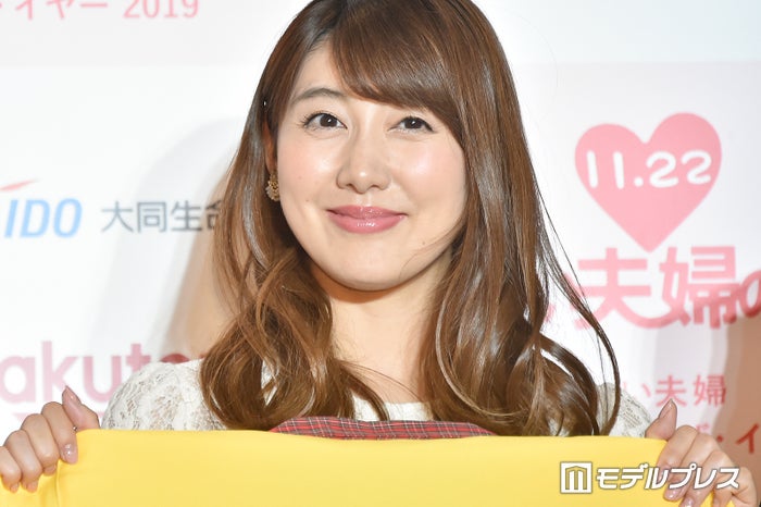 安めぐみ、長女とお揃いポーズで“撮り合い”「可愛すぎる」と反響続々