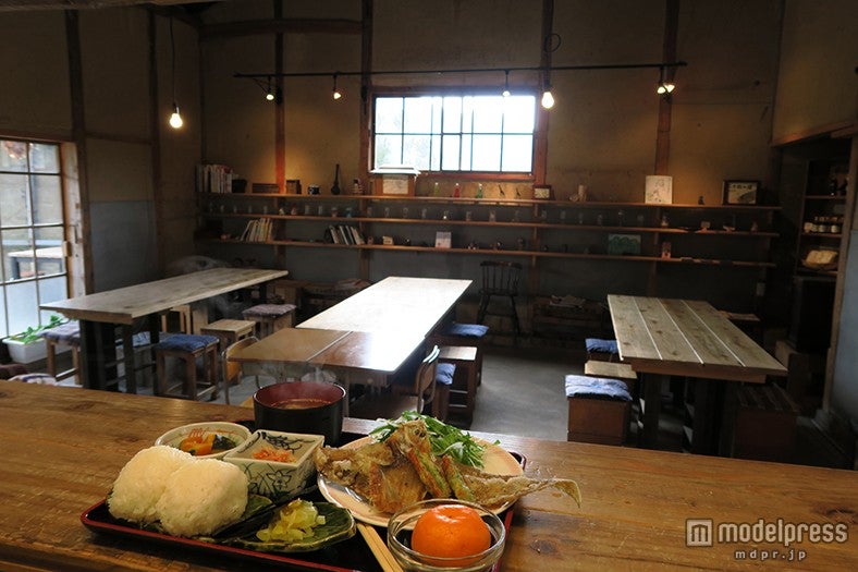 「こまめ食堂」／棚田のおにぎり定食1080円