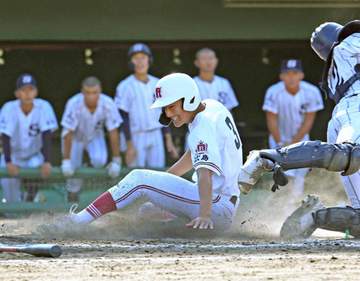 広陵 意表突く重盗で中国大会切符 松本監督「試合前から話していた」勝本主将「積極的な走塁ができるのがチームカラー」