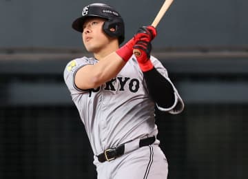 岡本和真 ブルージェイズと4年94億円で合意 巨人への譲渡金17億円超 交渉期限前日に決定