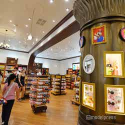 Hollywood Specialty Store(C)モデルプレス