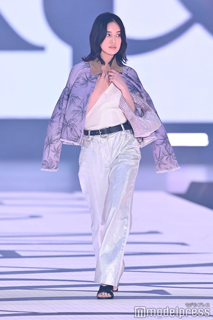 藤井夏恋(C)モデルプレス