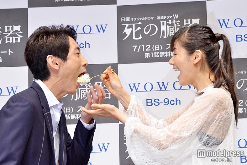 息の合ったやり取りで盛り上げる