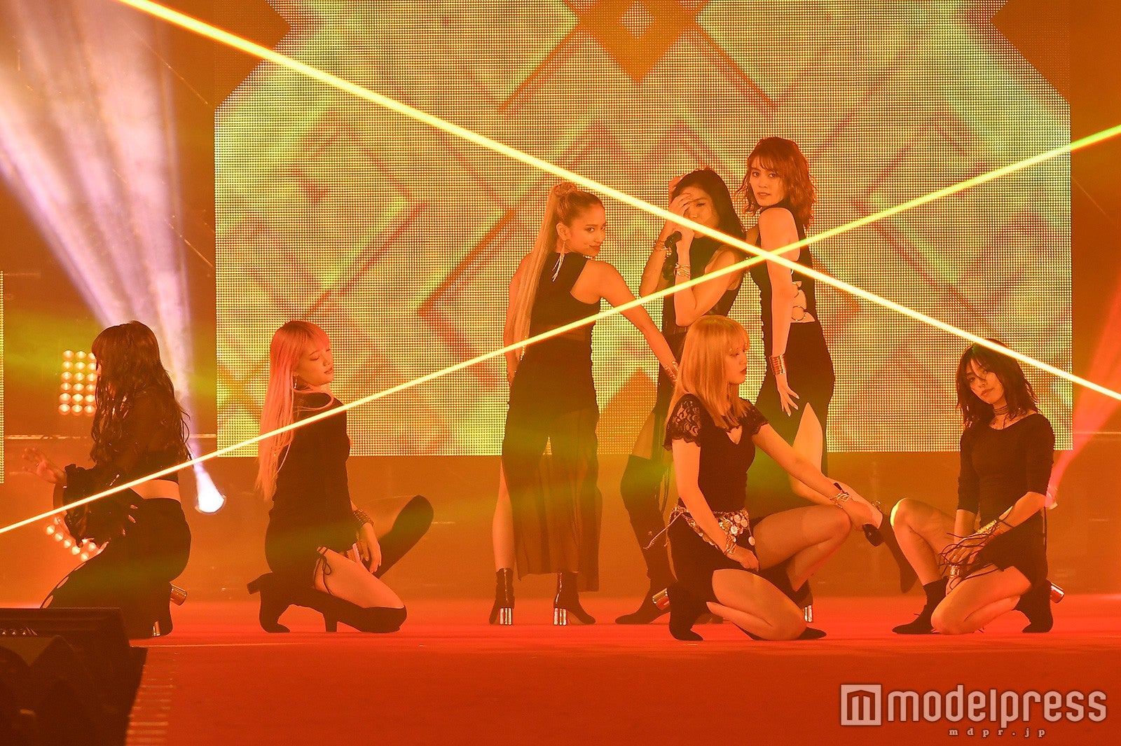 Happiness（C）モデルプレス