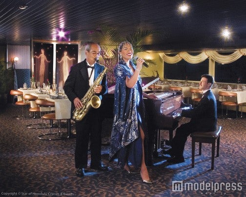 生演奏がムーディな夜を演出（イメージ）／画像提供：JTBワールドバケーションズ