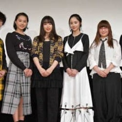 奥華子 映画 殺さない彼と死なない彼女 ハンカチ付き号泣試写会で主題歌 はなびら を生披露 モデルプレス