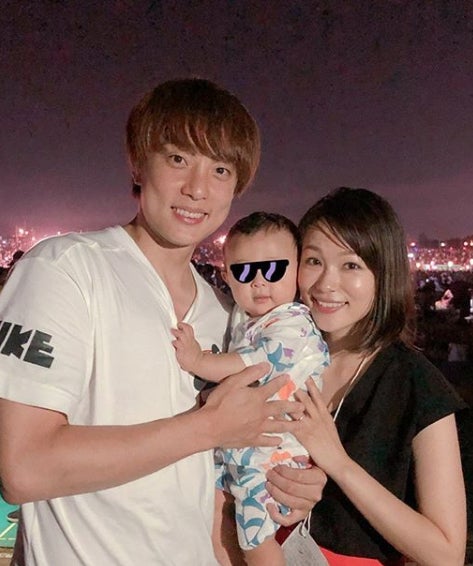 本田朋子アナ＆バスケ・五十嵐圭選手、愛息子との家族ショットに絶賛の声