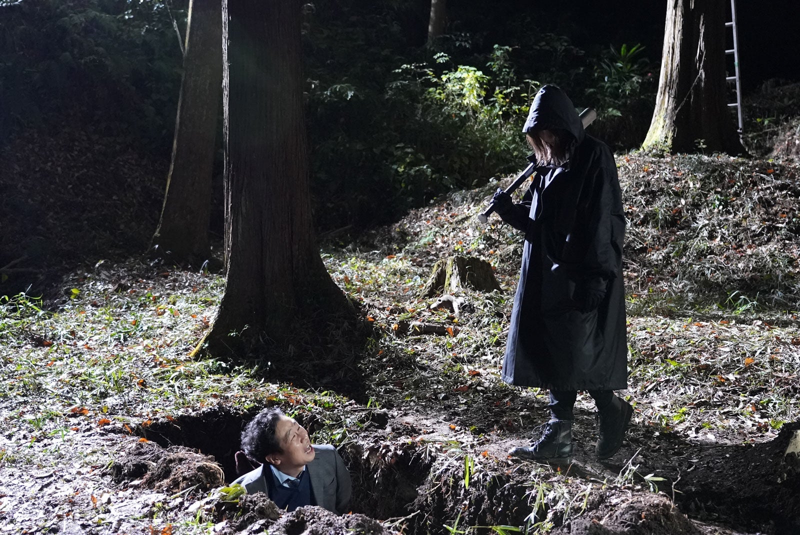 （左から）前野朋哉、香里奈（C）日本テレビ