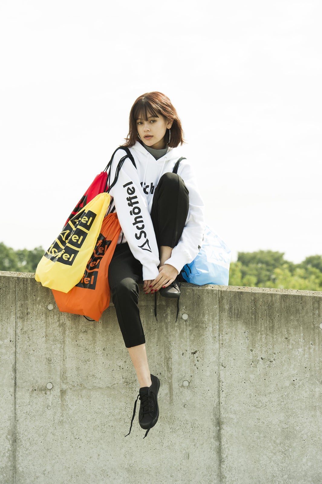 アウトドアなemmaも可愛い！「ショッフェル」アンバサダーに抜擢