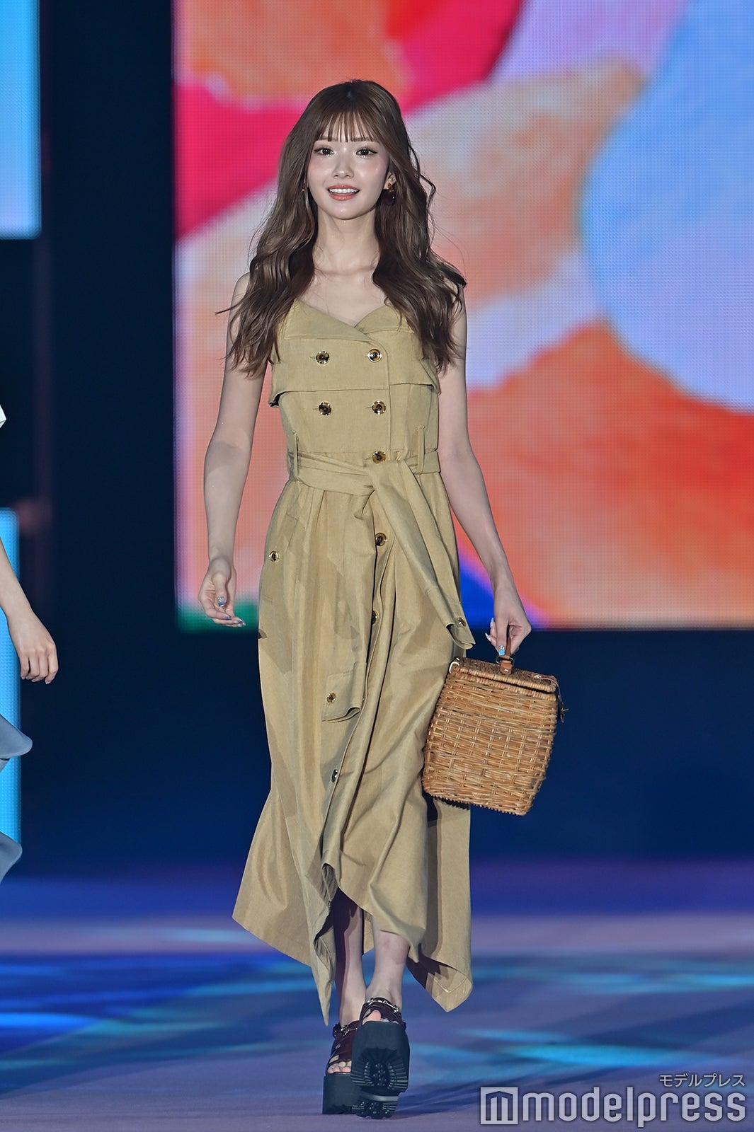 （C）モデルプレス