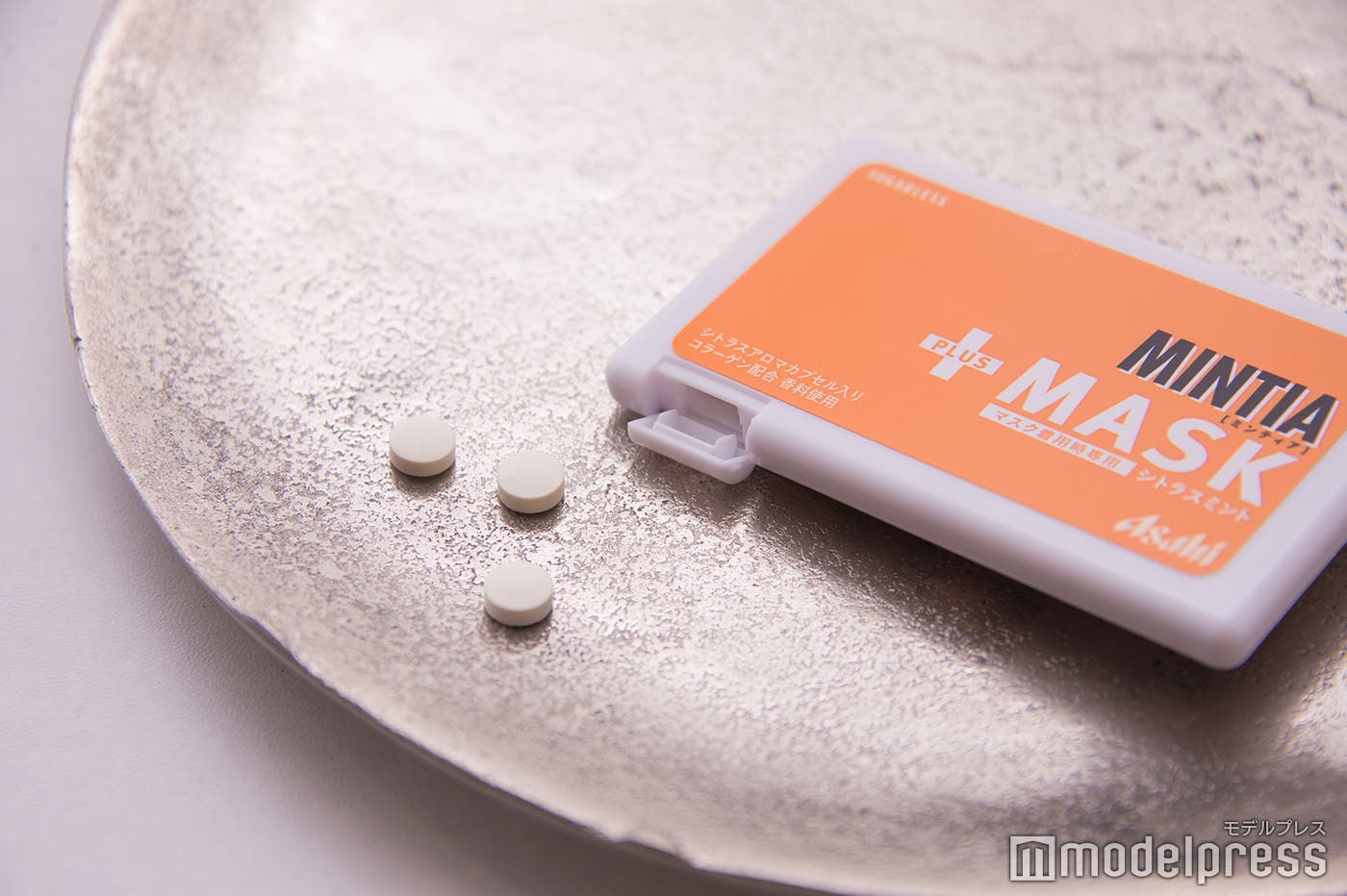通常のミンティアと同じサイズ(C)モデルプレス