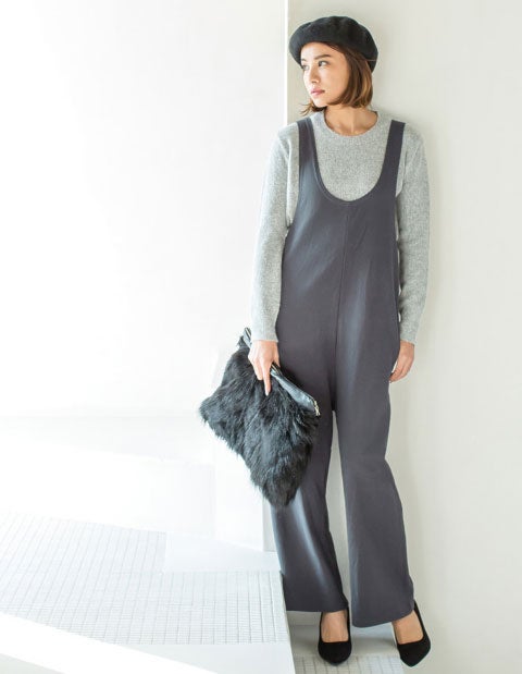 Vネックカットソーオールインワン「Re:EDIT by GALSTAR」3,298円（税込）／画像提供：Re:EDIT by GALSTAR