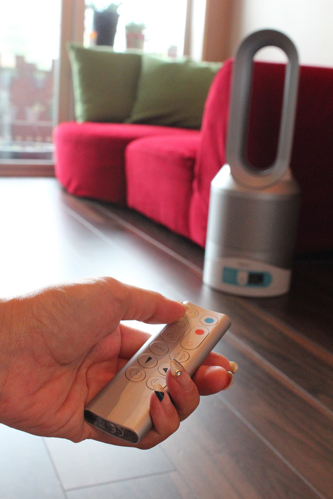 スタイリッシュ&邪魔にならないサイズ感(画像提供:セブン&アイ出版)