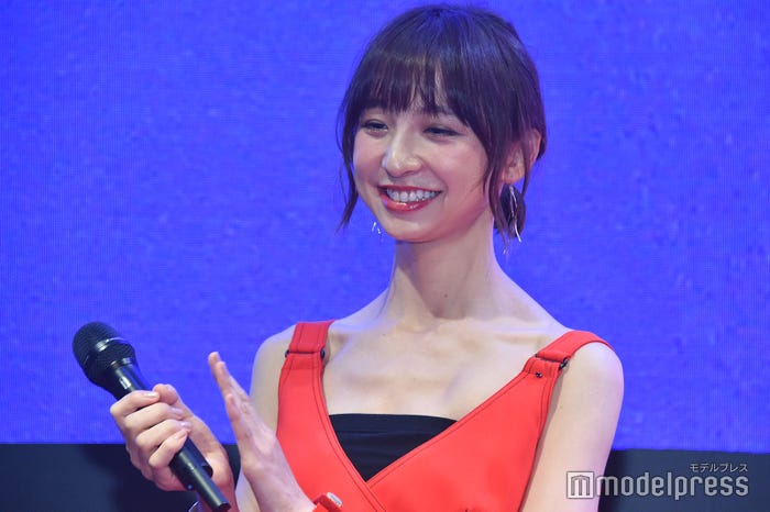 篠田麻里子(C)モデルプレス