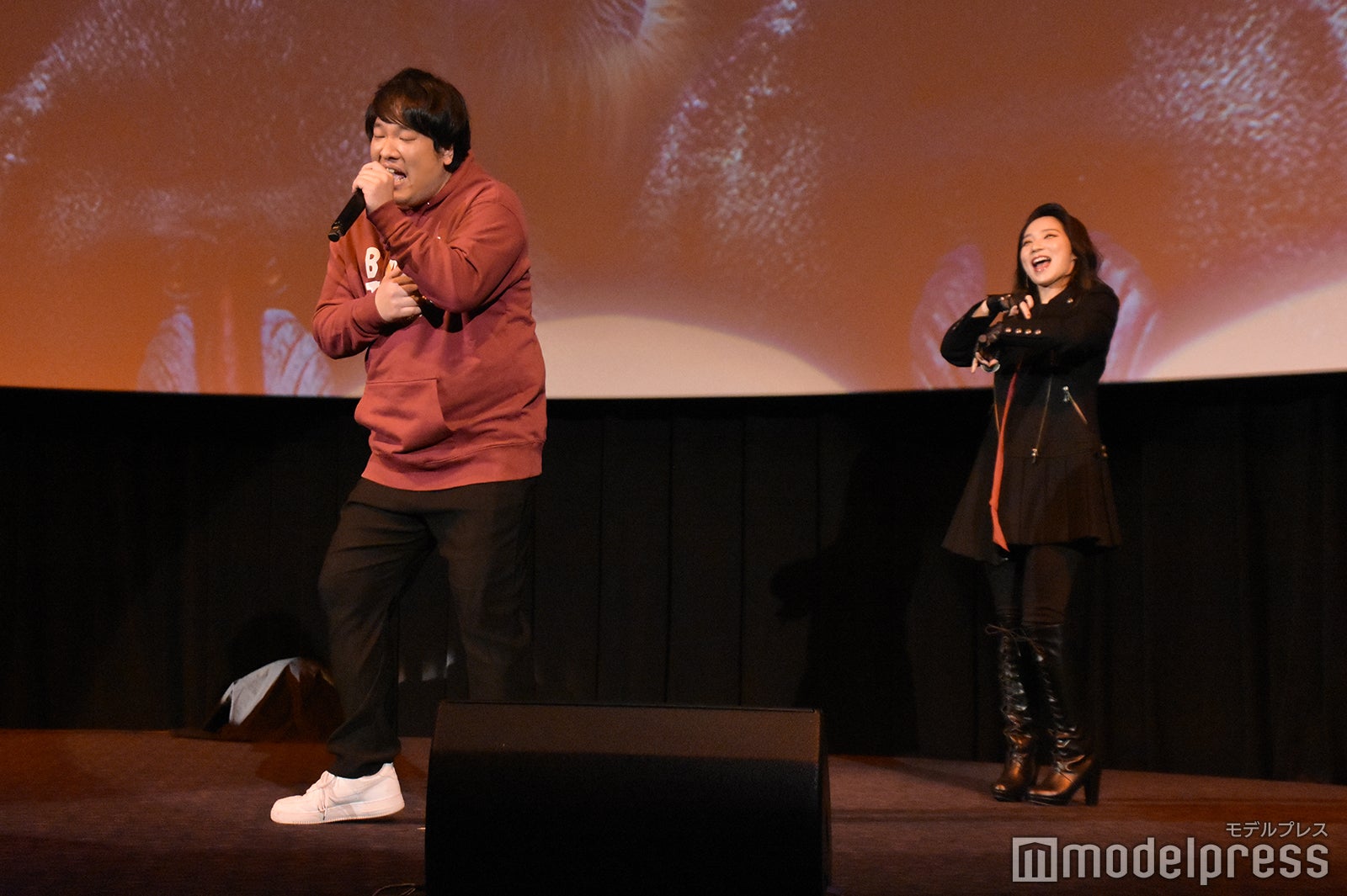 岡崎体育、ファーストサマーウイカ（C）モデルプレス