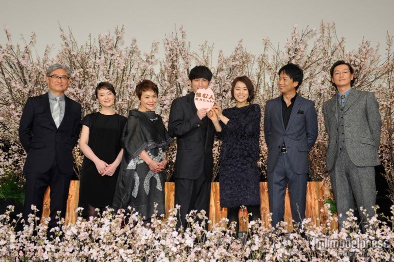 高良健吾、石田ゆり子から“巨大”バレンタインチョコのサプライズ