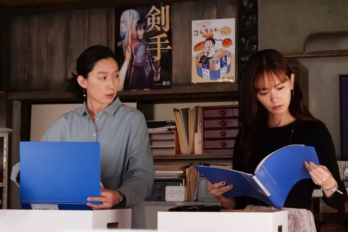 江口のりこ、中村ゆり 「SUPER RICH」第6話より(C)フジテレビ