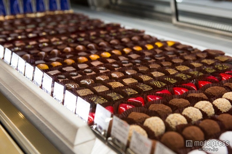 金沢唯一のショコラトリー「ル・ポン・ド・ショコラ サンニコラ」香林坊店の「ボンボンショコラ」は食べ歩きにもぴったり