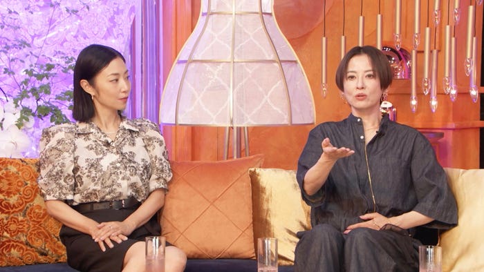MEGUMI、鈴木砂羽(C)AbemaTV,Inc.