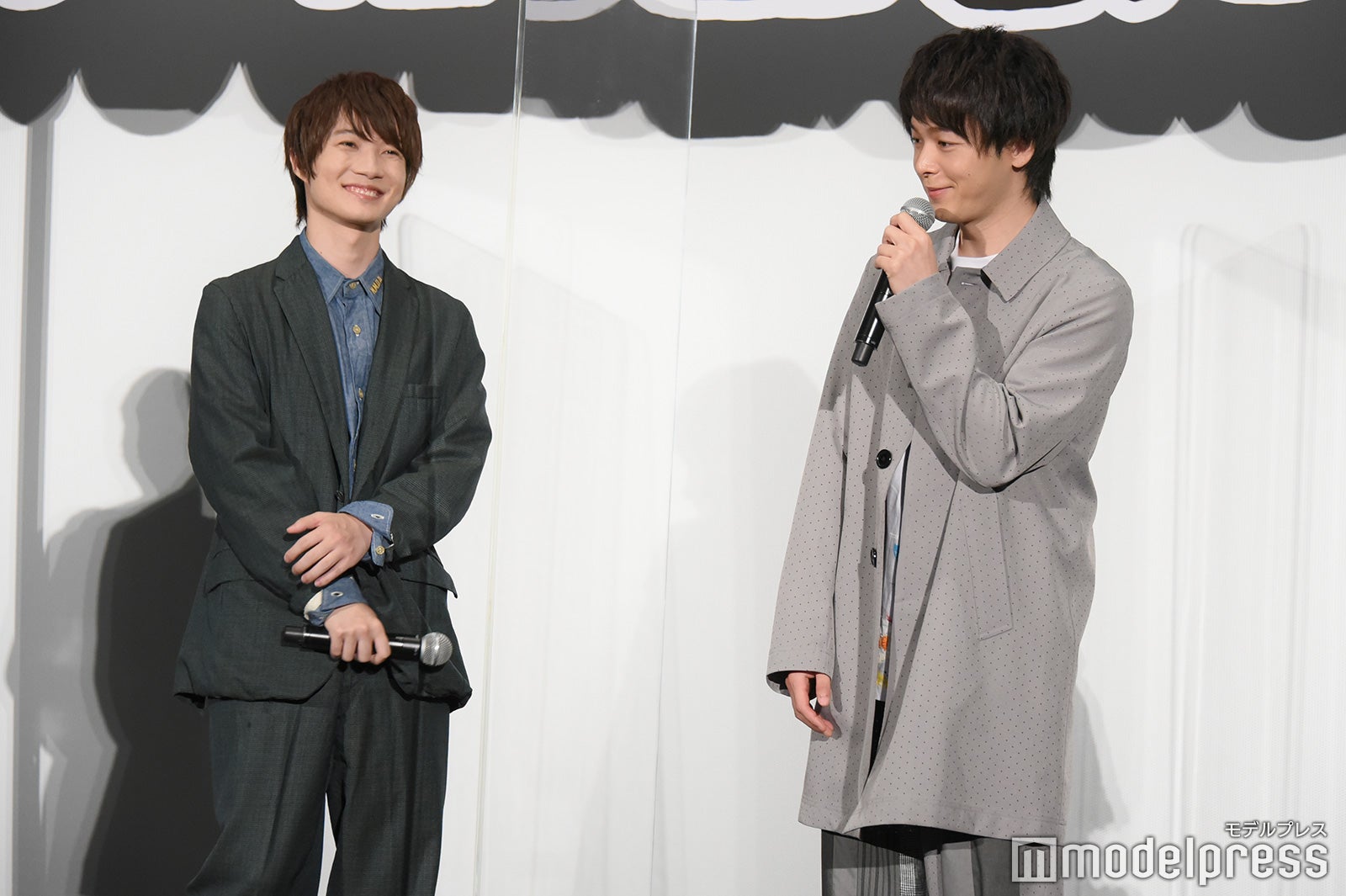 神木隆之介、中村倫也（C）モデルプレス