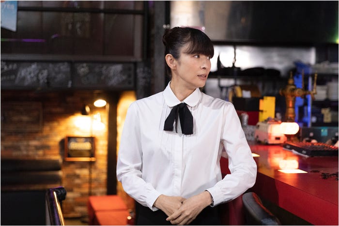 水野美紀 (C)井上真偽・講談社/読売テレビ