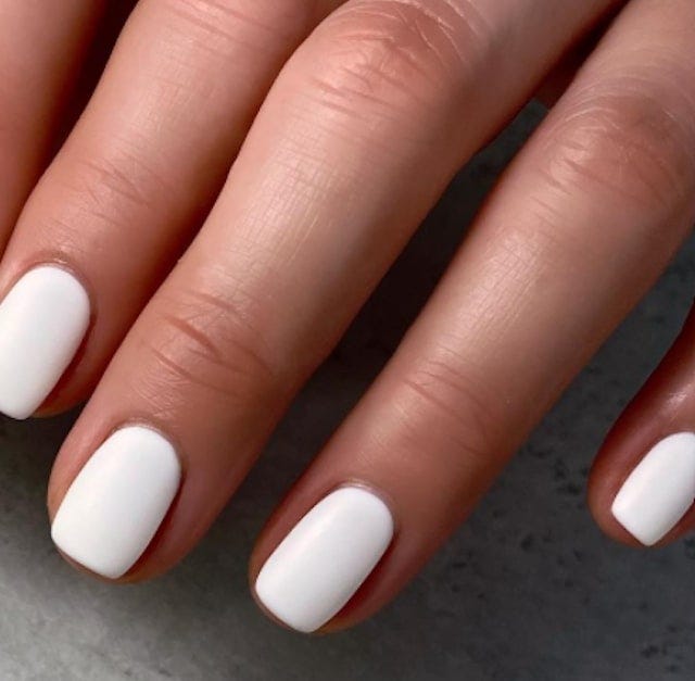 ホワイトネイル