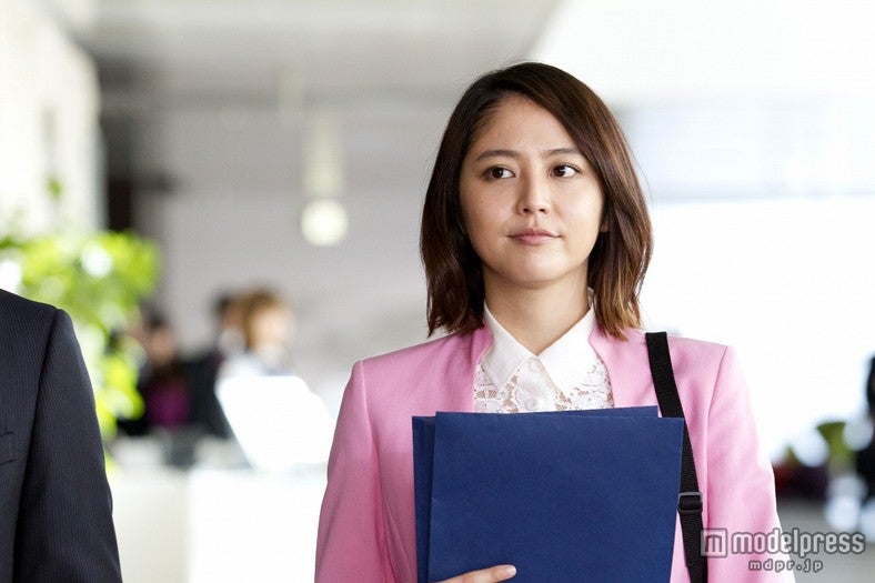 ロッテガムの新商品「pucoo（プクー）」の第一弾CMキャラクターに起用された長澤まさみ／新CM「コバラ空耳」篇メイキングカットより