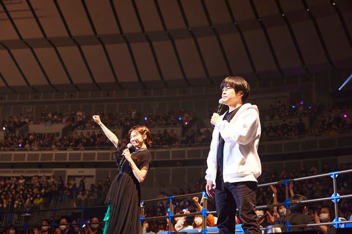 市來玲奈、バカリズム/PHOTO:山内洋枝